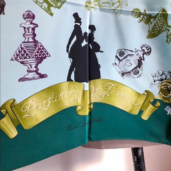 Beautiful Vintage Karl Lagerfeld Large Silk Scarf - Picture 7 of 8